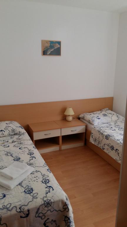 Apartments Mustac Drage Room photo