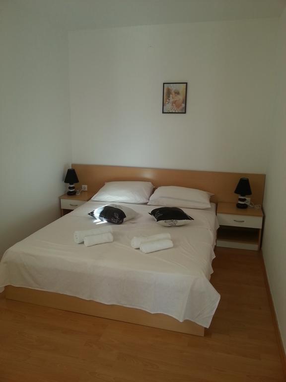 Apartments Mustac Drage Room photo